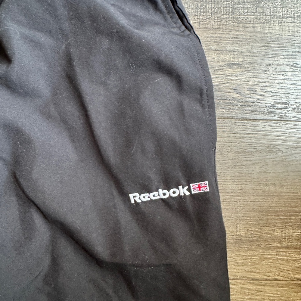 Reebok Women’s 90s Euro Black Sweatpants - Picture 3 of 7